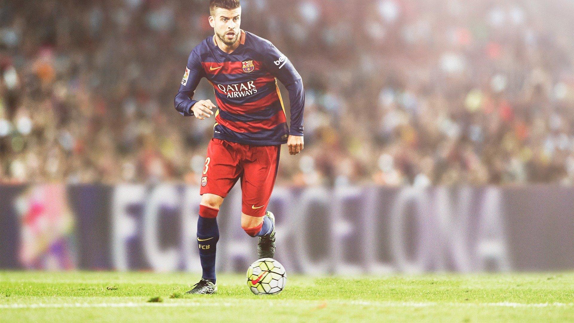 德甲联赛激战正酣,拜仁慕尼黑紧追勒沃库森,争冠悬念再起